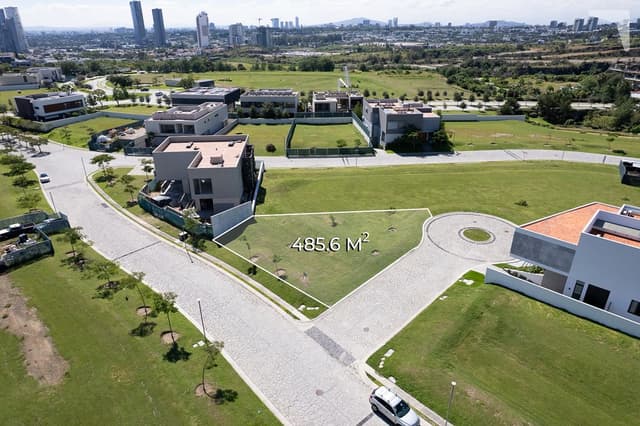 Terreno en venta en Las Lomas Club de Golf