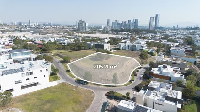 Terreno en venta en Bosques de las Lomas