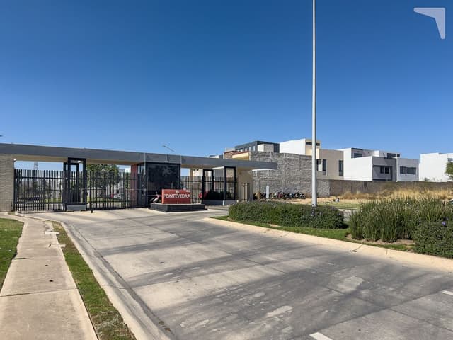 Terreno en venta en Capital Norte en Coto Pontevedra, Zapopan