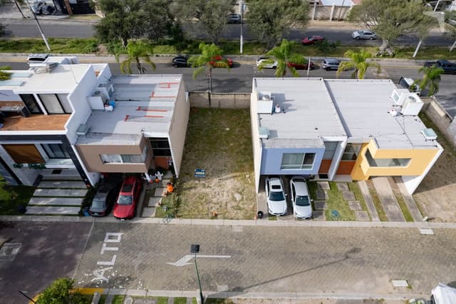 Terreno en venta en Coto Almendros en Colinas El Centinela, Zapopan