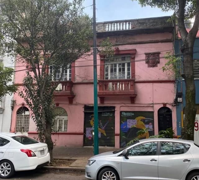 Casa en venta como terreno en Roma Norte