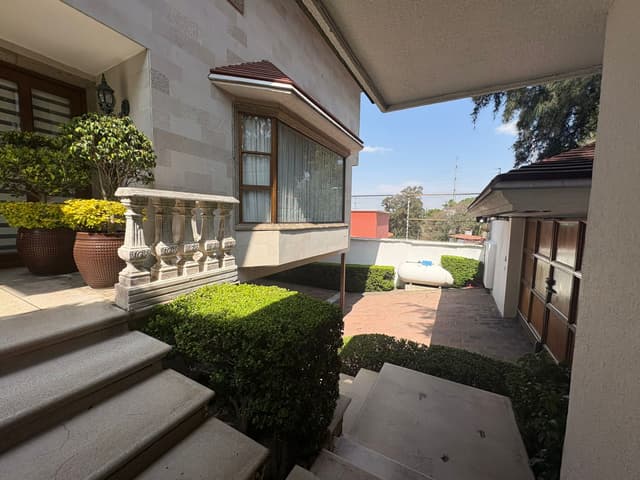 Casa en Venta en Bosques de las Lomas