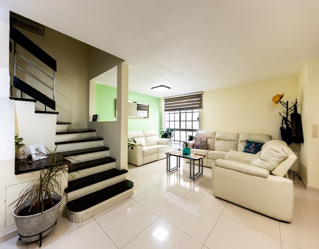 Townhouse en Condominio en Del Valle Norte 3 Recámaras
