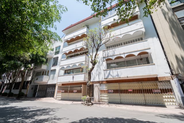 Departamento con balcón, estacionamiento y bodega en Miguel Hidalgo | Privacidad y tranquilidad