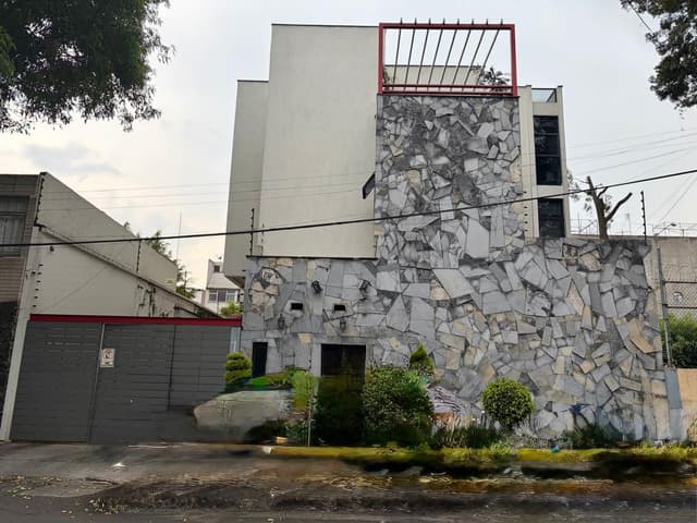 Casa En Condominio en venta en Del Valle Sur 4 Recámaras