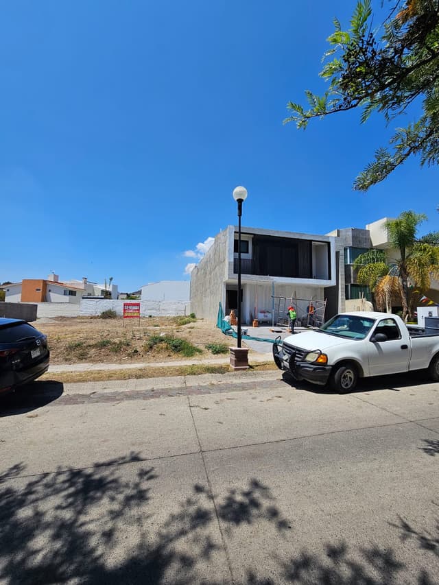 TERRENO EN VENTA EN BOSQUES DE SANTA ANITA