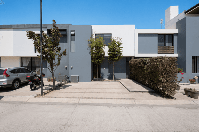 Casa en venta en Valle Imperial, Coto Almendros