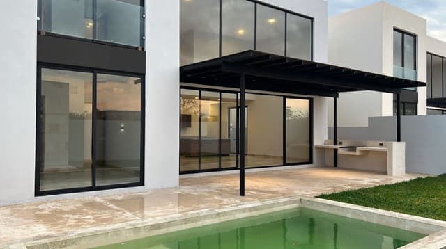 Venta de casa al norte de la Ciudad de Mérida, Tixcuytún con amenidades