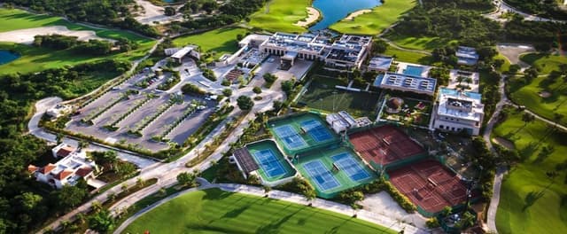 Venta de terreno residencial en privada con amenidades de lujo!!