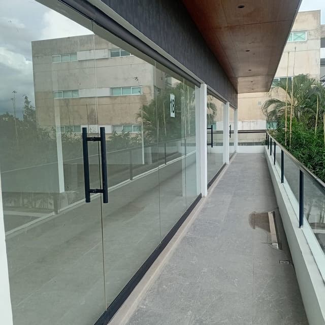 Renta de Local Comercial en PLANTA ALTA 48 m2 en Montecristo