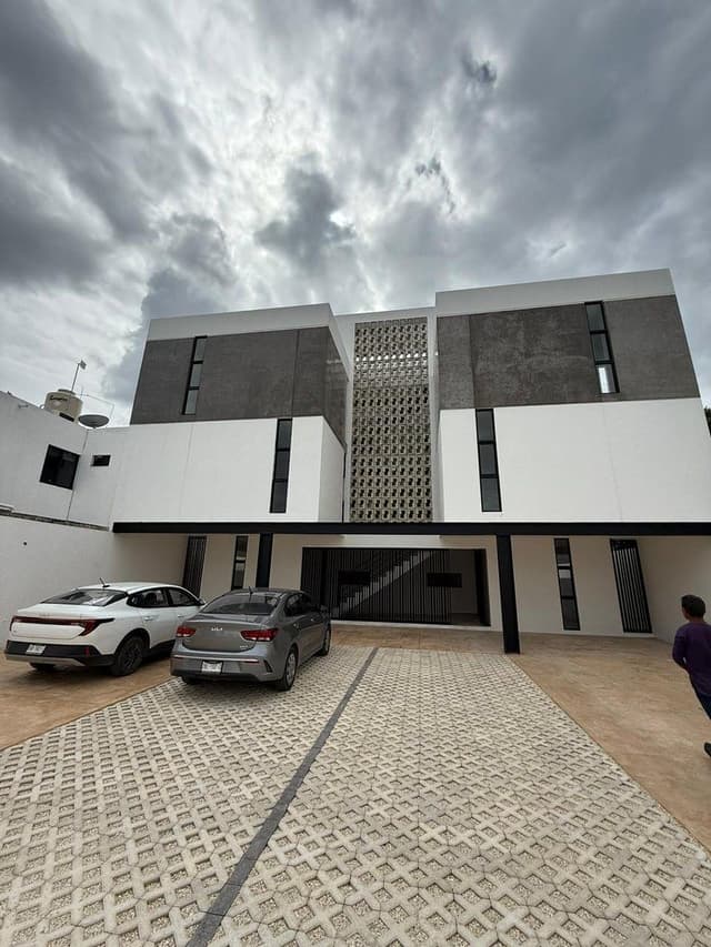 Venta de Departamento en Edificio Primer Nivel en Conkal, Yuc.