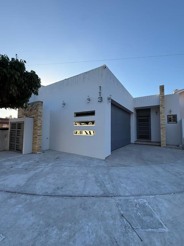 Casa en venta en Fraccionamiento Lomas de Mazatlán 3 Recámaras