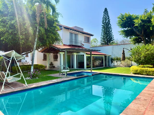 VENTA CASA FRACCIONAMIENTO VISTA HERMOSA CUERNAVACA