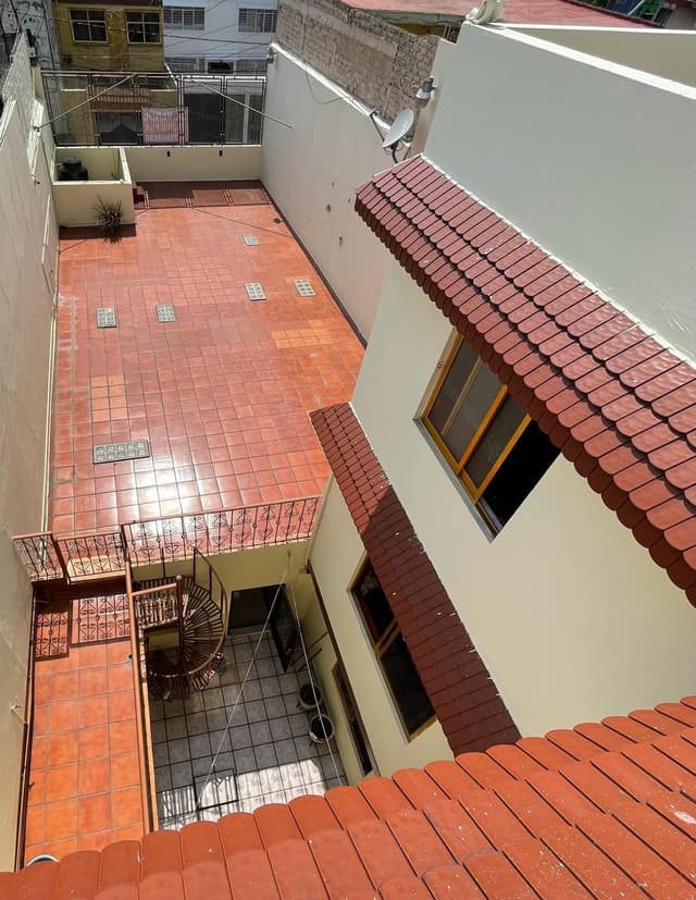 Venta de Casa con amplios espacios