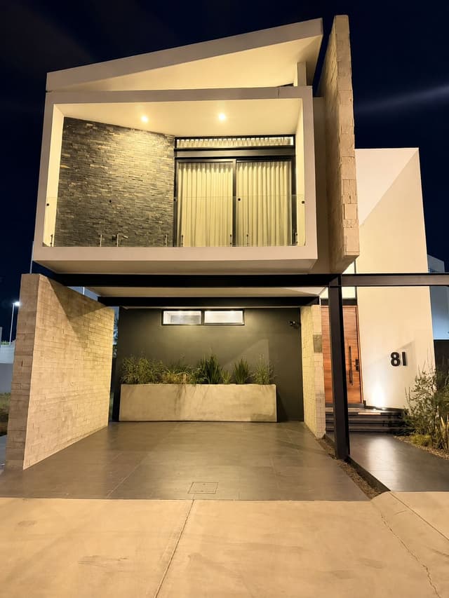 Casa en venta en Fraccionamiento Sábalo Country Club 4 Recámaras