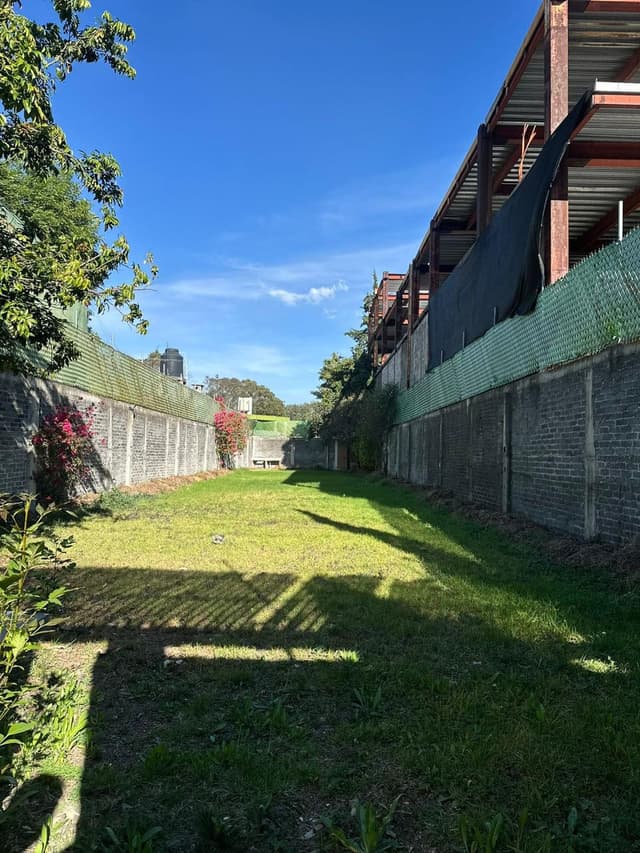 Exclusivo Terreno de 489 m² en Tlalpan: Ubicación Estratégica y Plusvalía