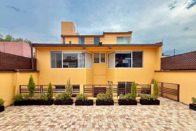 Casa en venta en Paseos del Bosque, Naucalpan de Juárez