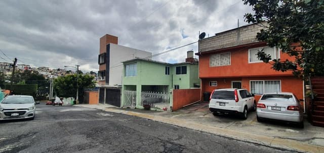 Casa en Fraccionamiento Pedregal de Atizapan 3 estacionamientos