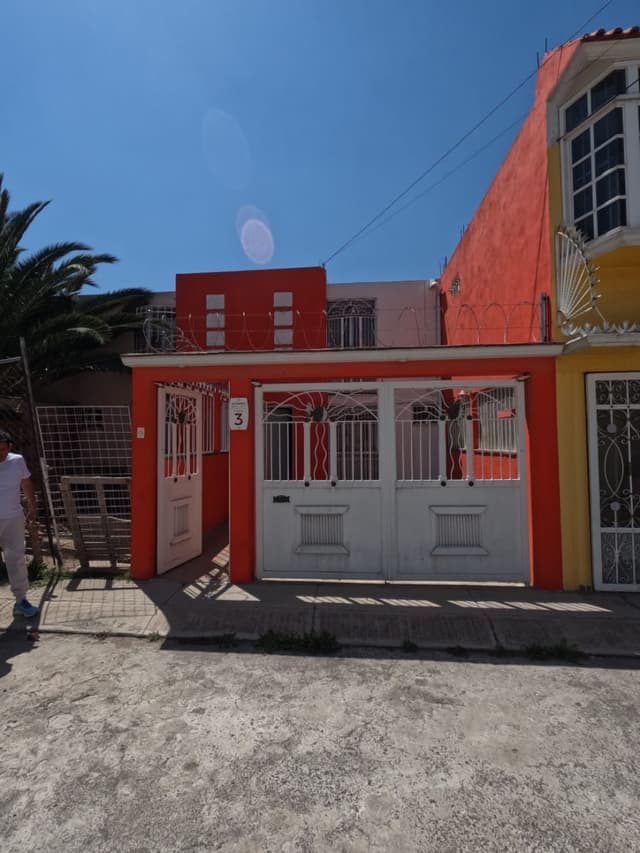 Casa en venta en Galaxia El Llano 3 Recámaras