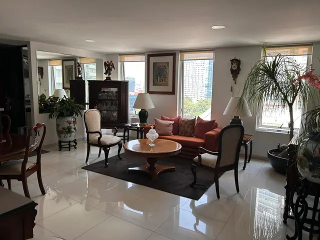 Departamento en venta con dos recámaras, Parques