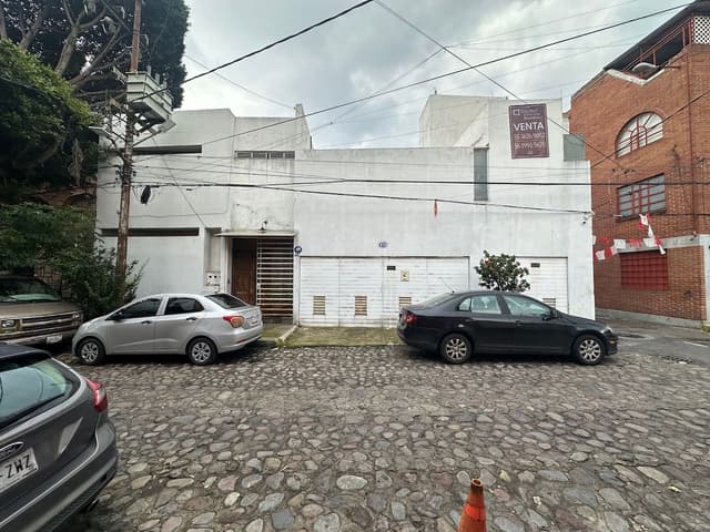 Casa con gran potencial junto a Chimalistac — Copilco el Bajo