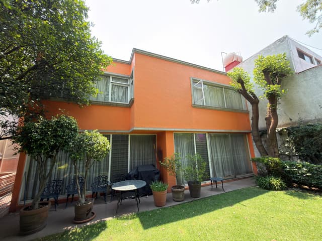 Tecamachalco casa amplia con jardin en la zona del boul