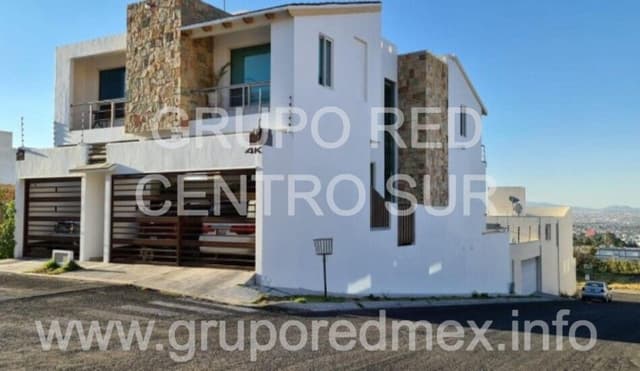Venta de Casa de autor en Colinas del Cimatario, Queretaro