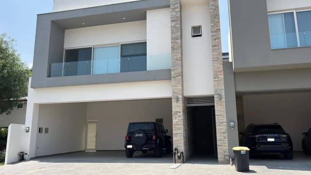 CASA EN VENTA PARA INVERSIONISTA, FUENTES DEL VALLE