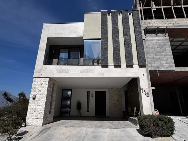 VENTA Casa en Cumbres Elite Premier, Monterrey, N. L