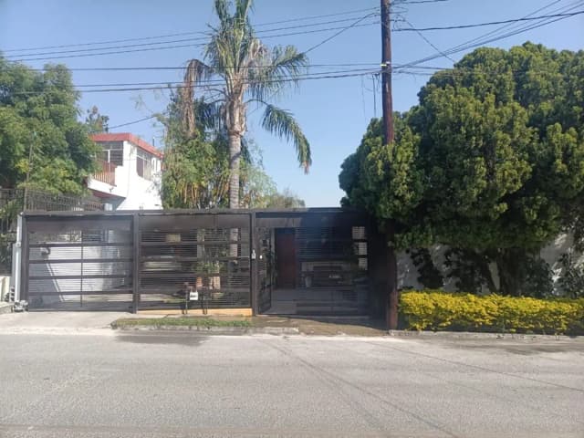 Casa en Venta en Vista Hermosa, Monterrey, Nuevo León