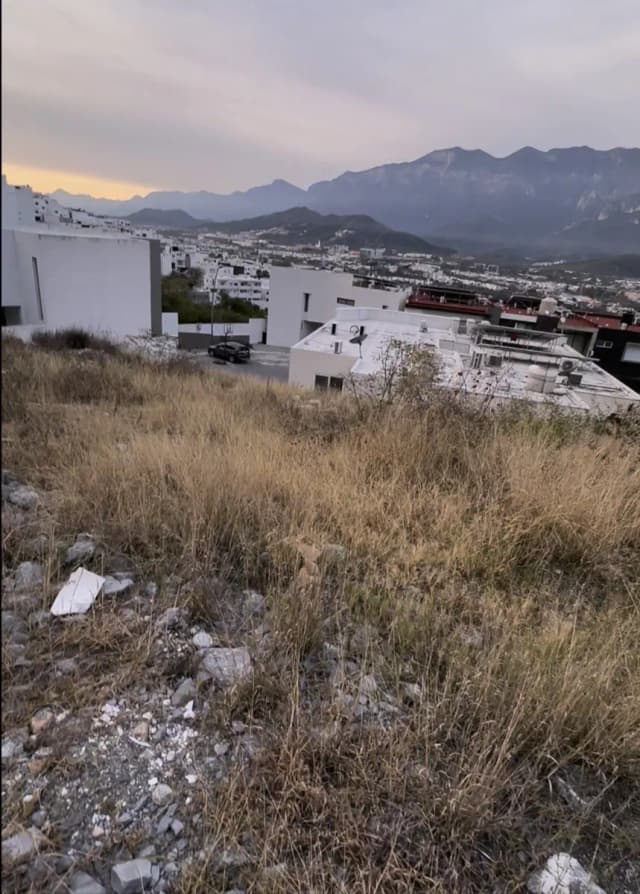 Terreno en Venta en Contry Sur, Monterrey, Nuevo León