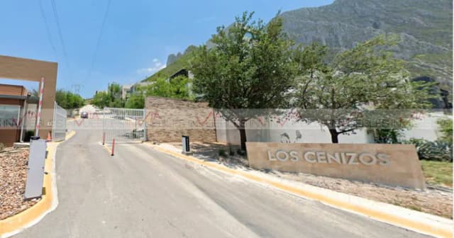 Terreno en Venta en Los Cenizos, Santa Catarina, Nuevo León