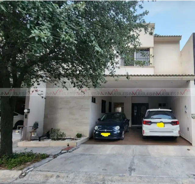 Casa en Venta en Portal de Cumbres, Monterrey, Nuevo León