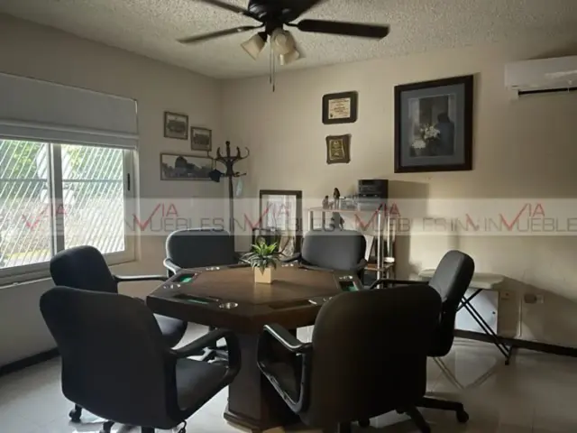 Casa en Venta en Valle de San Ángel Sect Español, San Pedro Garza García, Nuevo León