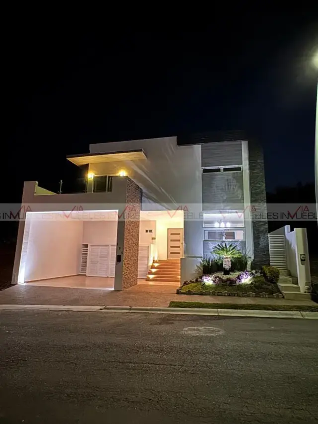 Casa en Renta en Carolco, Monterrey, Nuevo León