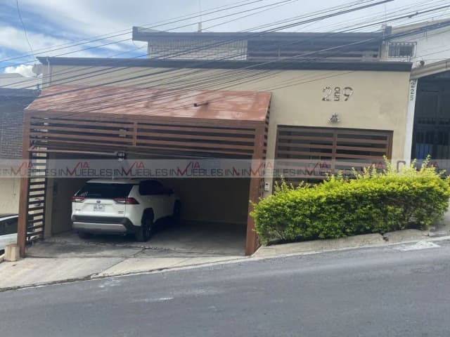 Casa en Venta en Colinas de San Jeronimo, Monterrey, Nuevo León