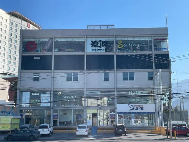 Edificio en Venta en Roma, Monterrey, Nuevo León
