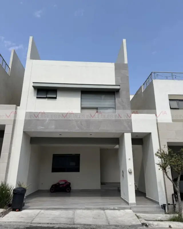 Casa en Venta en Cumbres Madeira, Monterrey, Nuevo León