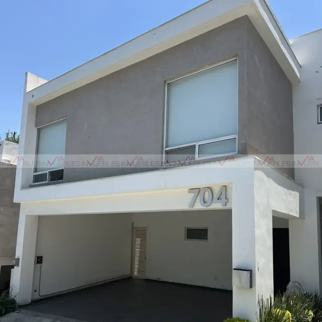 Casa en Venta en Privanzas Quinto Sector, Monterrey, Nuevo León