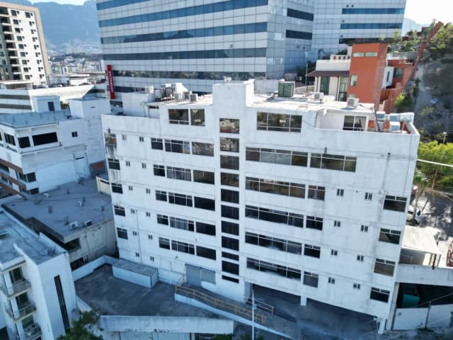 Edificio en Venta en Balcones de Galerías, Monterrey, Nuevo León
