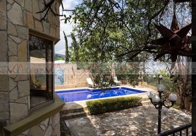 Casa en Venta en Valle de San Angel Sect Frances, San Pedro Garza García, Nuevo León