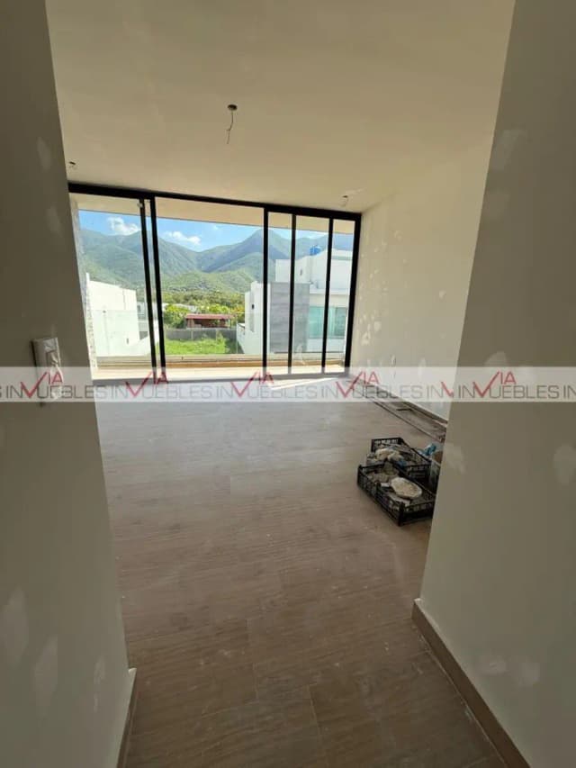 Casa en Venta en Amorada Privada Residencial, Santiago, Nuevo León