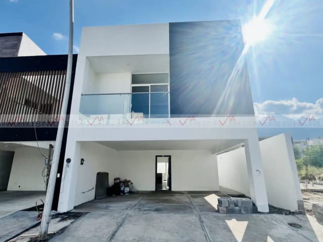 Casa en Venta en Hacienda Santa Clara, Monterrey, Nuevo León
