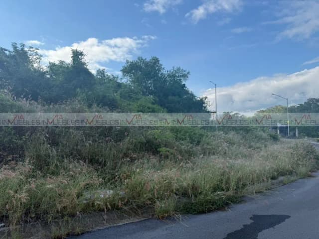 Terreno en Venta en Yerbaniz, Santiago, Nuevo León