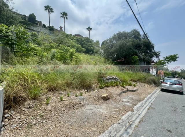 Terreno en Venta en Colonial La Sierra, San Pedro Garza García, Nuevo León