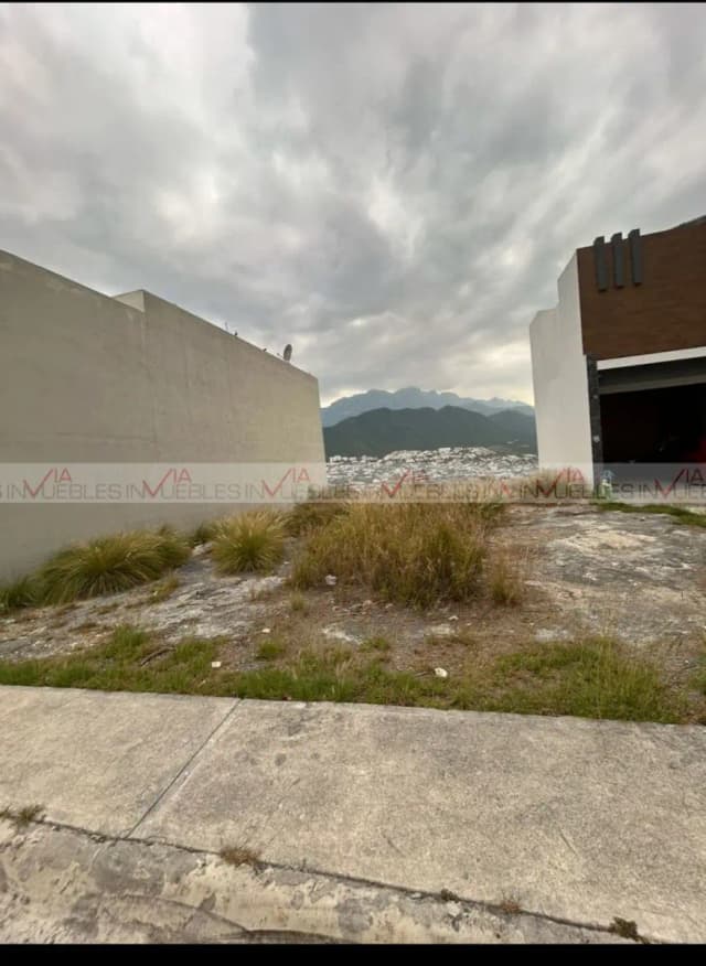 Terreno en Venta en Residencial Vistalta, Monterrey, Nuevo León