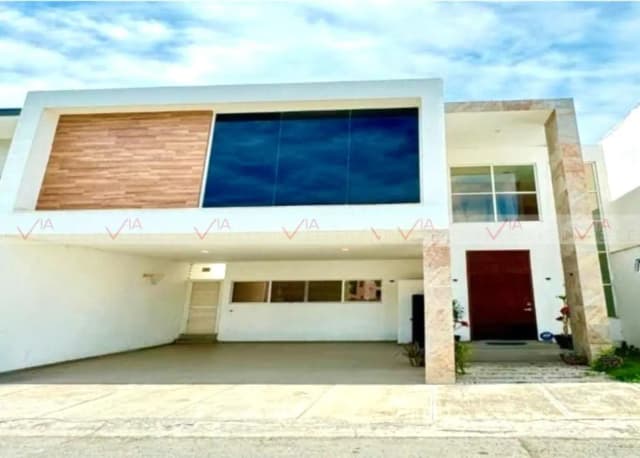 Casa en Venta en Amorada Privada Residencial, Santiago, Nuevo León