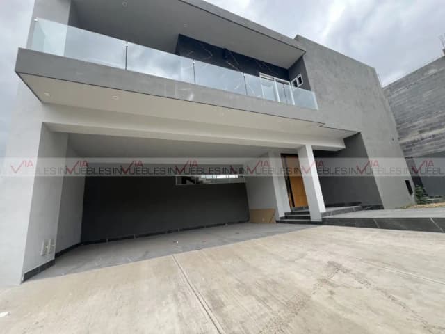 Casa en Venta en Bosques de las Misiones Sector Encino, Santiago, Nuevo León