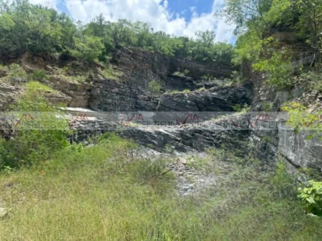 Terreno en Venta en Las Águilas, Guadalupe, Nuevo León