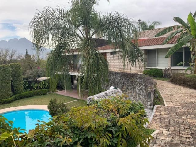 Casa en Renta en Veredalta, San Pedro Garza García, Nuevo León